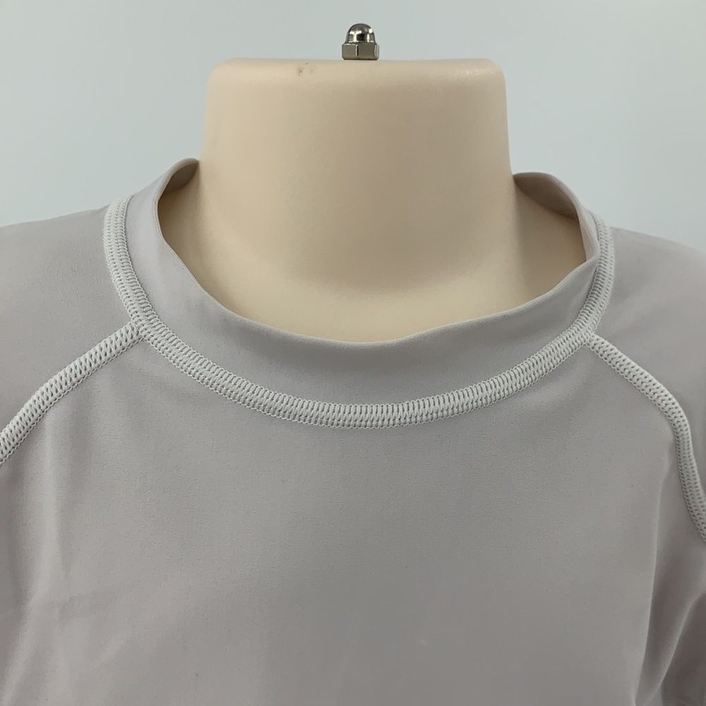 Hanna Andersson Rashguard Tee Sz 100 (4) - Picture 2 of 8